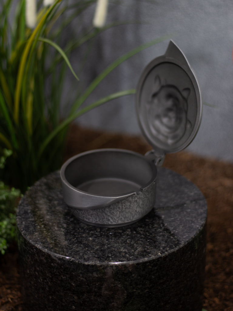 Weihkessel / Weihwasserbecken  Aluminium rund mit Blumenmotiv