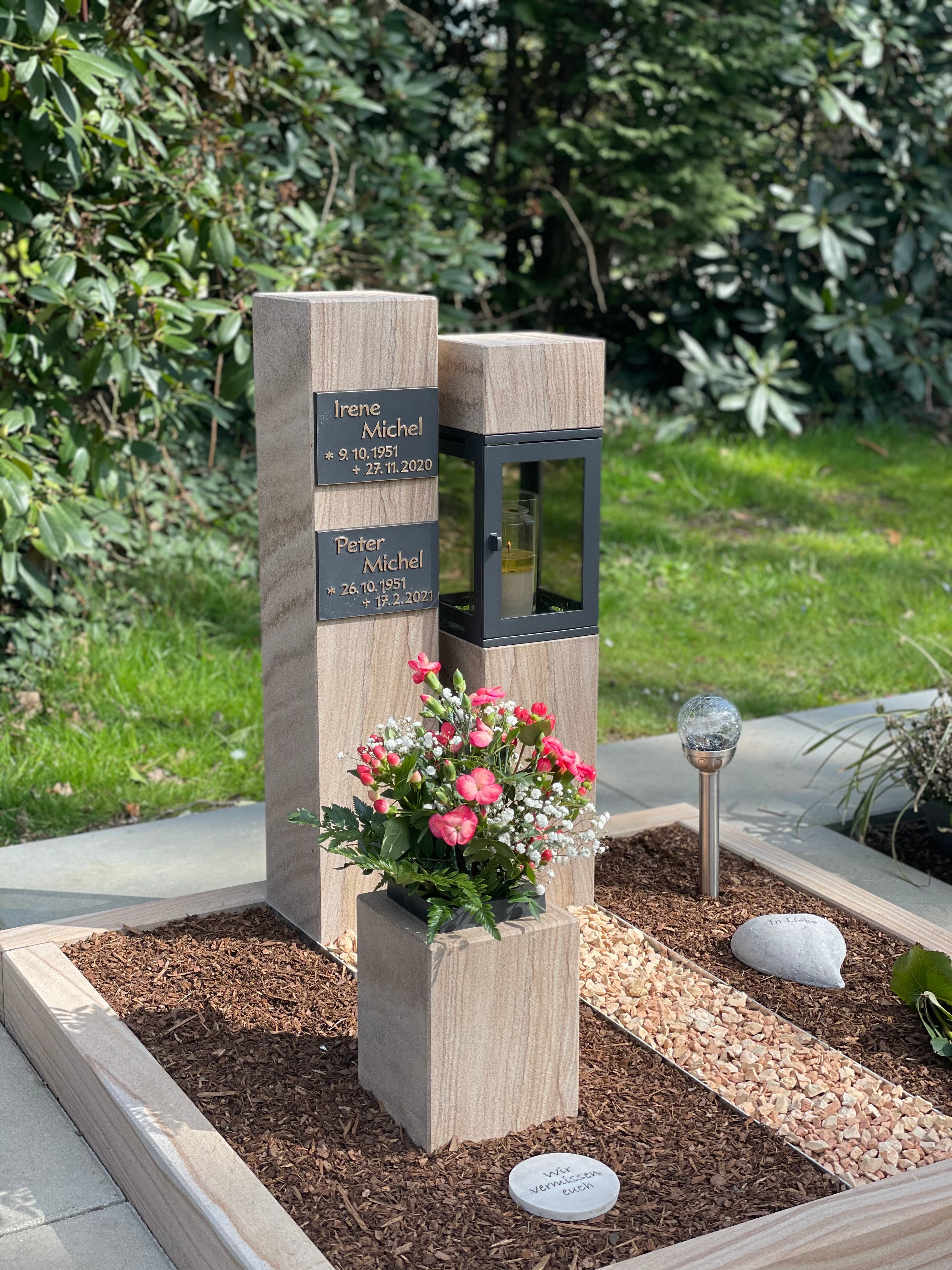 Urnengrabstein Ibbenbürener Sandstein