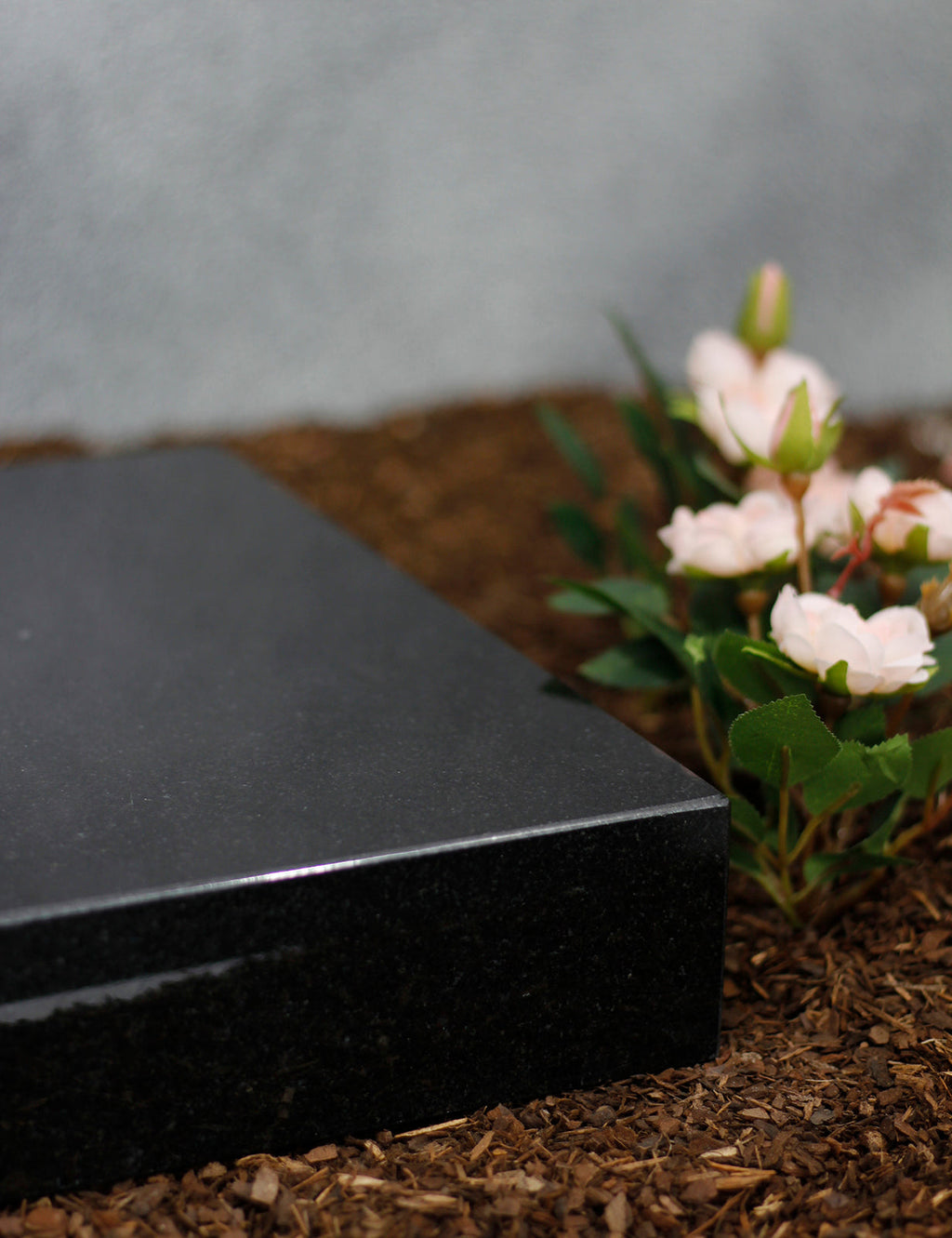Grabplatte, Gedenktafel, Trittplatte Granit black eckig poliert