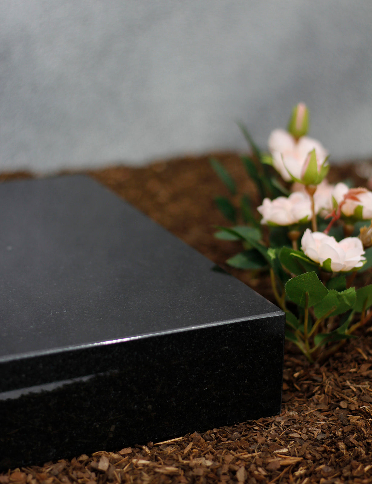 Grabplatte, Gedenktafel, Trittplatte Granit black eckig poliert