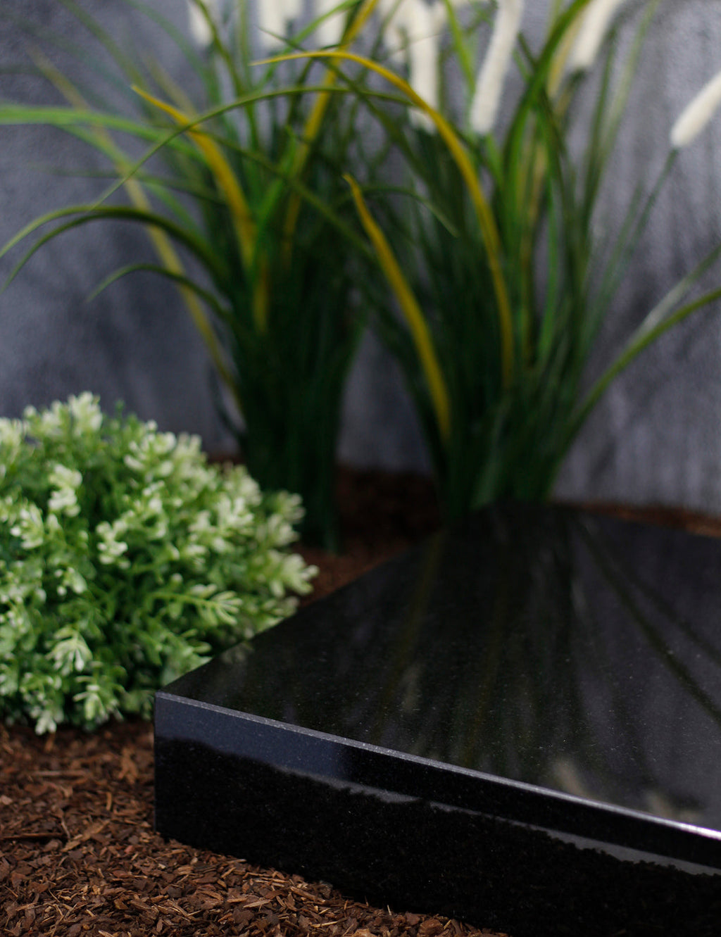 Grabplatte, Gedenktafel, Trittplatte Granit black eckig poliert