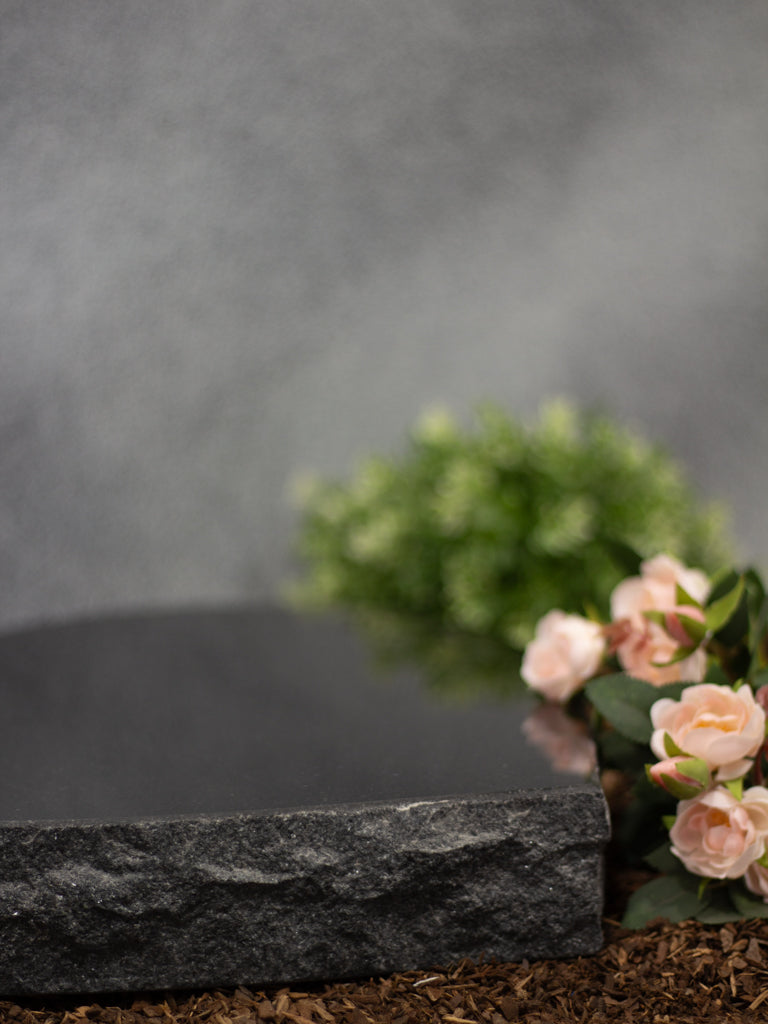 Grabstein Herz Granit Black groß